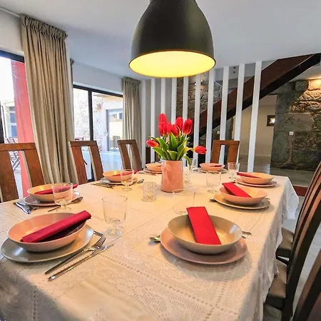 Villa 278 *
